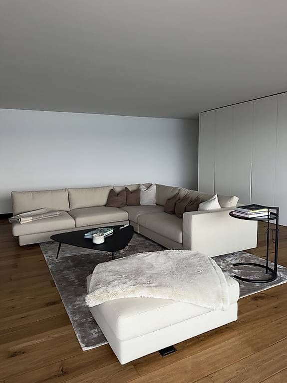 Divani: Massgeschneidertes Sofa – Usato da Bäch SZ venduto da Carinabigi