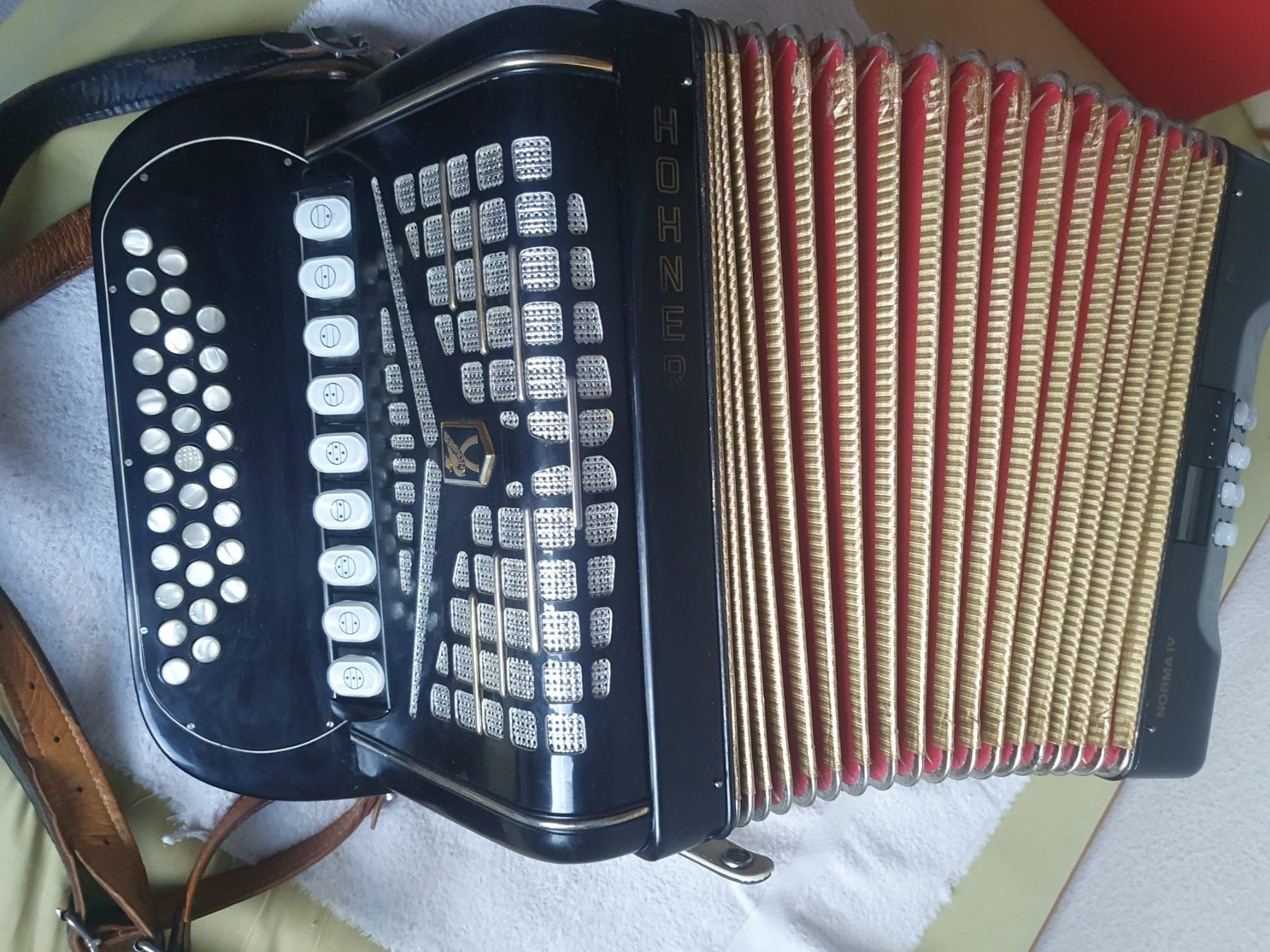 Instruments de musique: Hohner Norma IV De Luxe inkl. Koffer – D'occasion à Basel par FirstClass4000 2