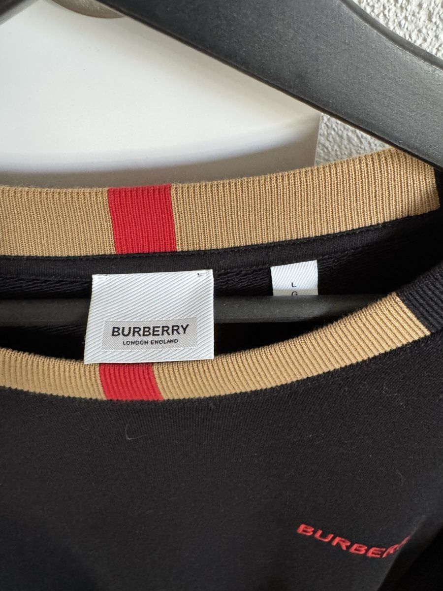 Burberry Pullover & Sweatshirts: Burberry Pullover schwarz Logo Grösse L – Neu (gemäss Beschreibung) aus Pfäffikon ZH von Watch_lover 1