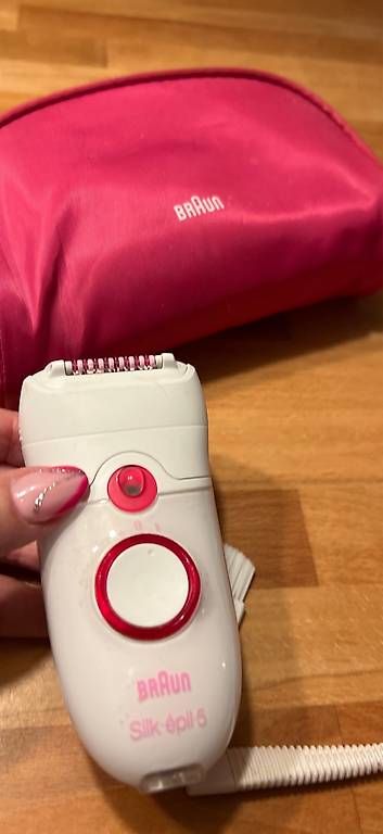 Braun Epilatori: NEUWERTIG***BRAUN EPI-GERÄT***SUPER GESCHENK*** – Nuovo (secondo la descrizione) da Zürich venduto da Ceca52 2