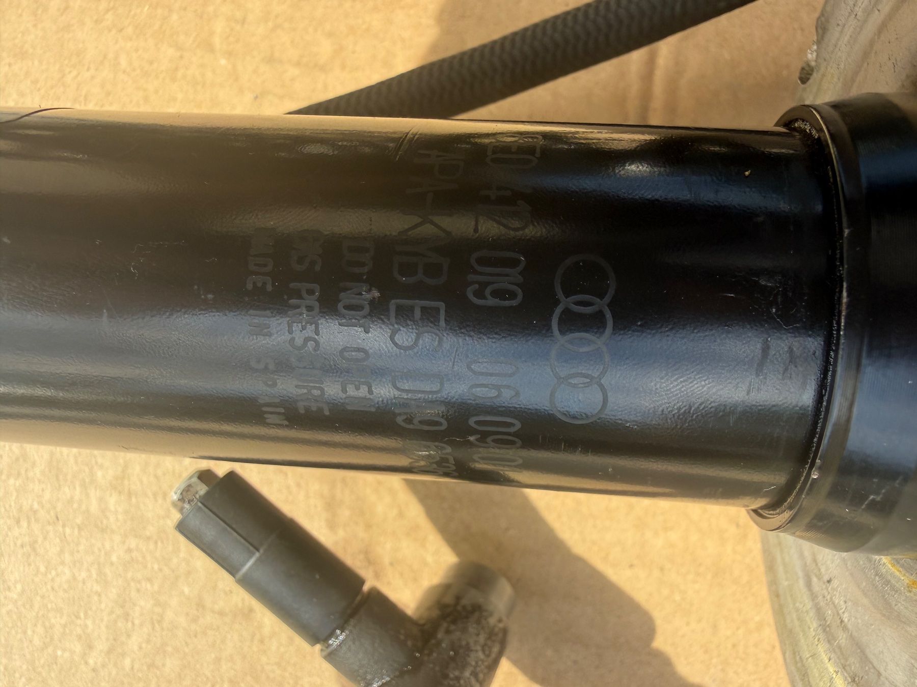Audi Alle Autoersatzteile: Audi RS4 B7 8E OEM DRC parts – Gebraucht aus Zürich von fra_6fph 1