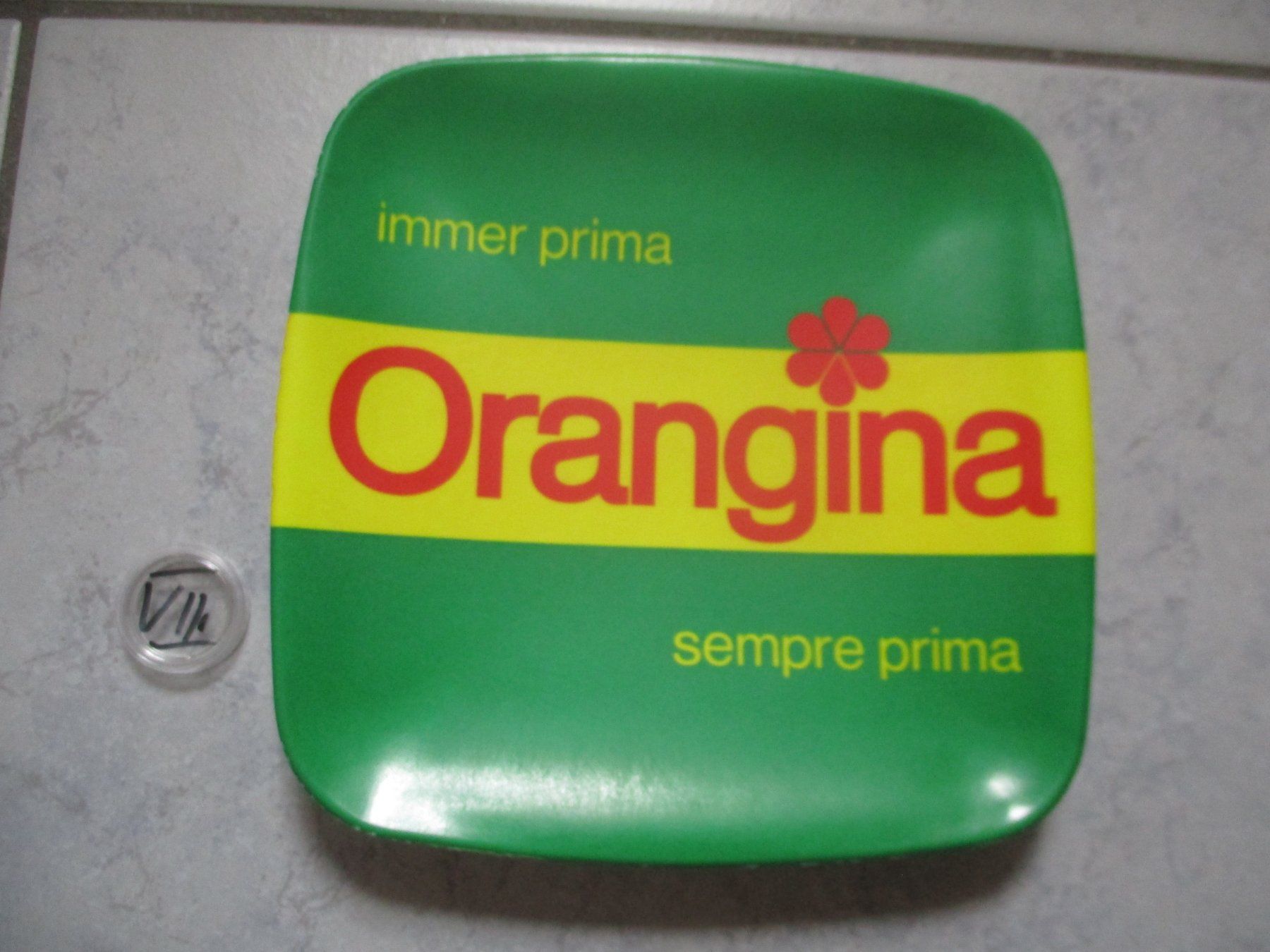 Ornamin Piatti: Orangina Zahlteller, Ornamin – Usato da Birsfelden venduto da alles-muss-raus