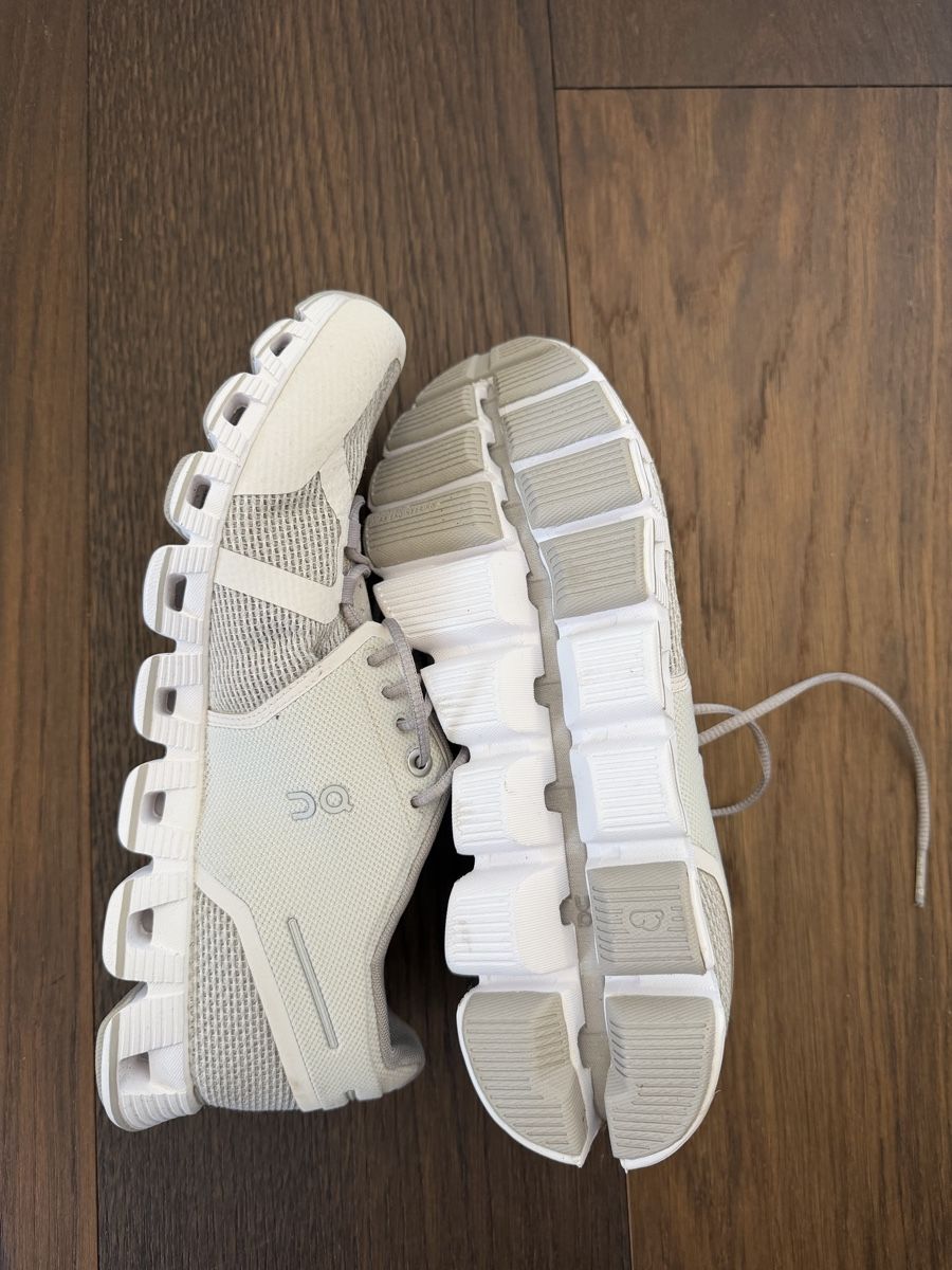 On Damenschuhe: On Running Cloud Schuhe beige Grösse 40 – Neu (gemäss Beschreibung) aus Erlenbach ZH von LightSheer 2