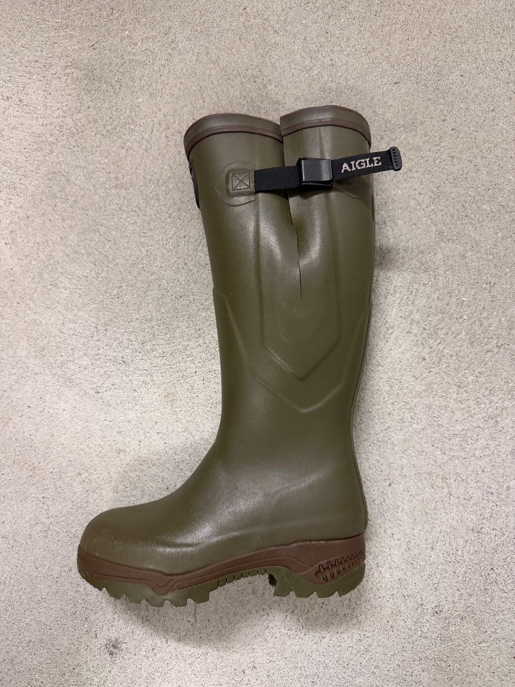 Scarpe da uomo: Aigle isolierende Wandergummistiefel – Usato da Dübendorf venduto da sunshine412 3