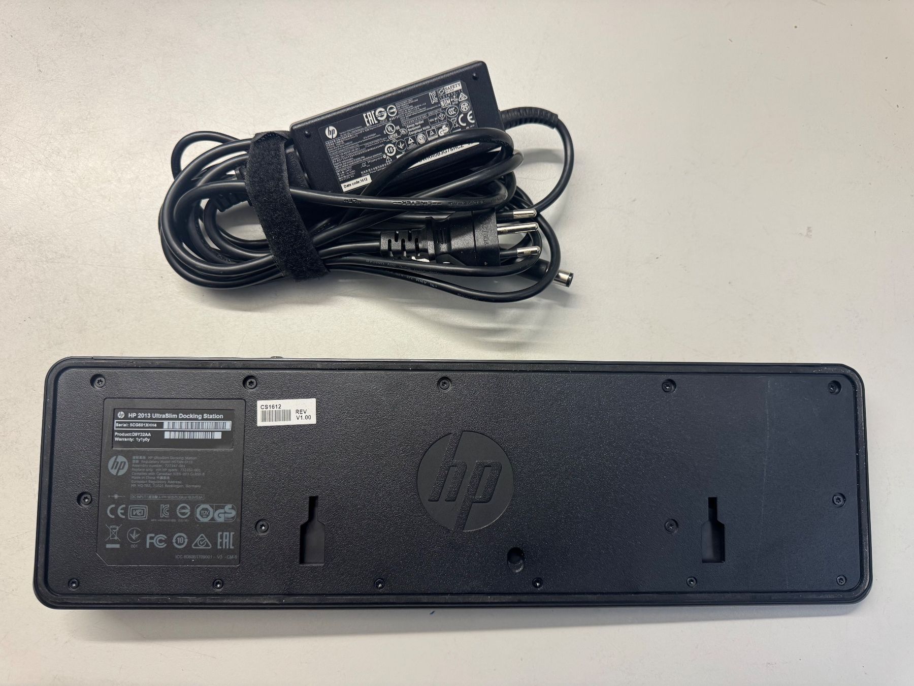 Hewlett Packard Docking station: HP 2013 UltraSlim Dockingstation – Usato da Zürich venduto da pamleano 1