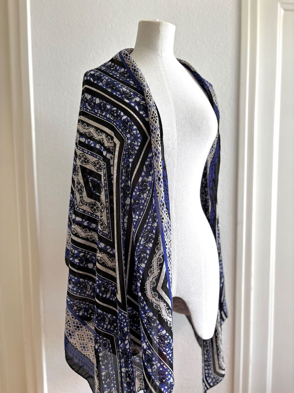 Foulards, Tücher & Schals: Scarf – Gebraucht aus Cully von Maar_K