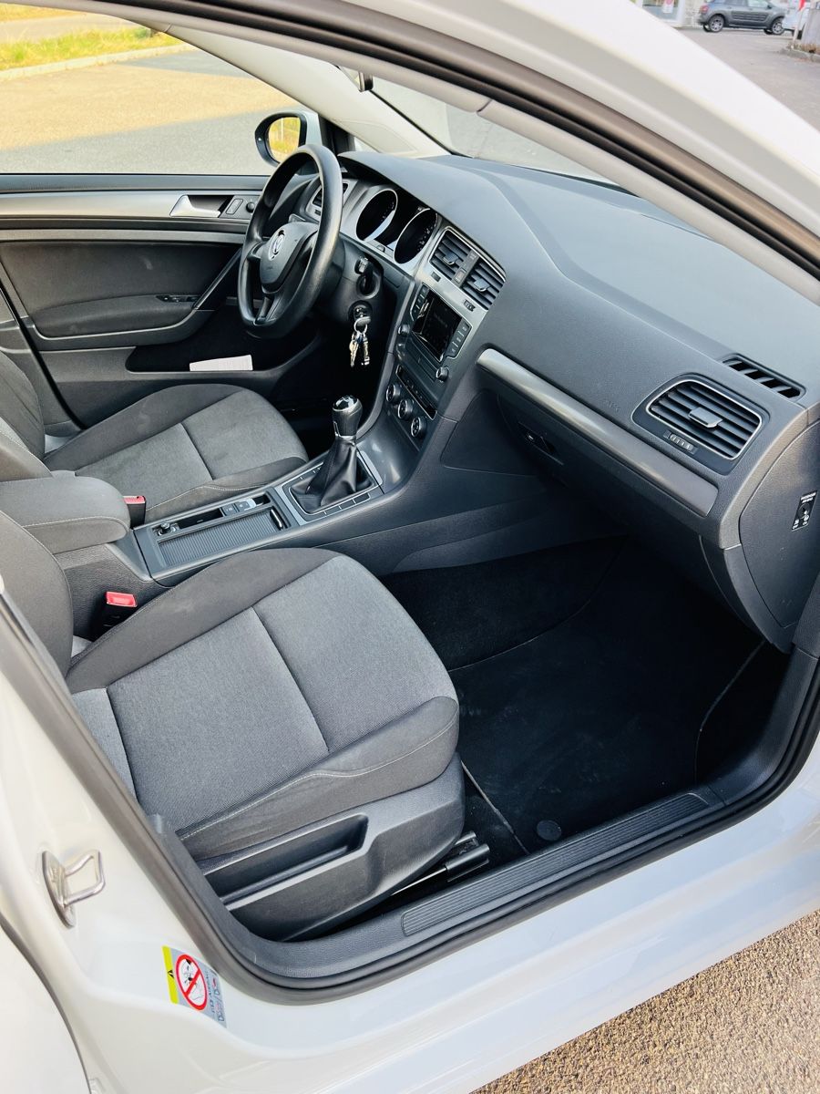 VW Automobili: VW GOLF 7   1.6 Diesel – Usato da Urdorf venduto da Faz_19 2