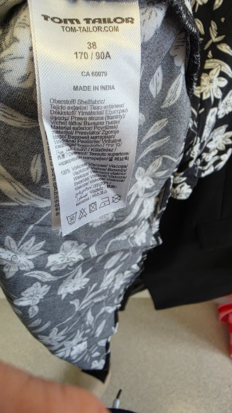 Tom Tailor Camicette: Bluse von Tom Tailer – Usato da Dübendorf venduto da Jolenia 3