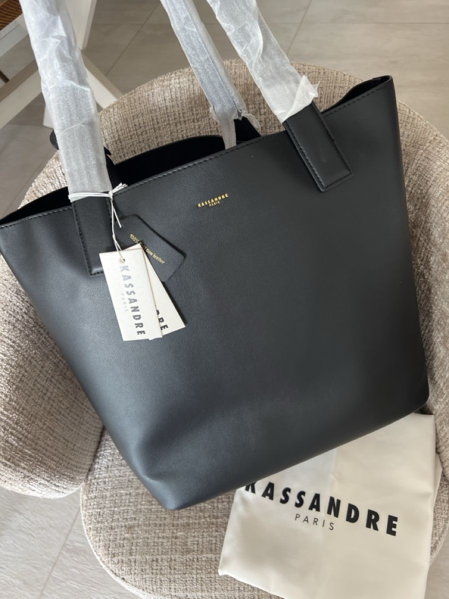 Taschen für Damen: KASSANDRE Shopper schwarz mit Pochette Leder neu – Neu (gemäss Beschreibung) aus Bolligen von Solina12