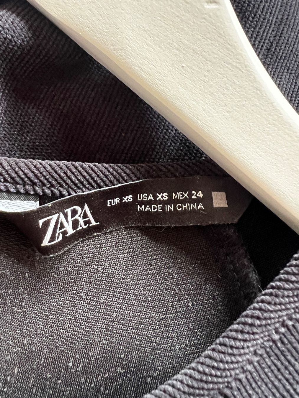 Zara Vestiti: Vestito Zara – Nuovo (secondo la descrizione) da Bellinzona venduto da bul_mvy5 3