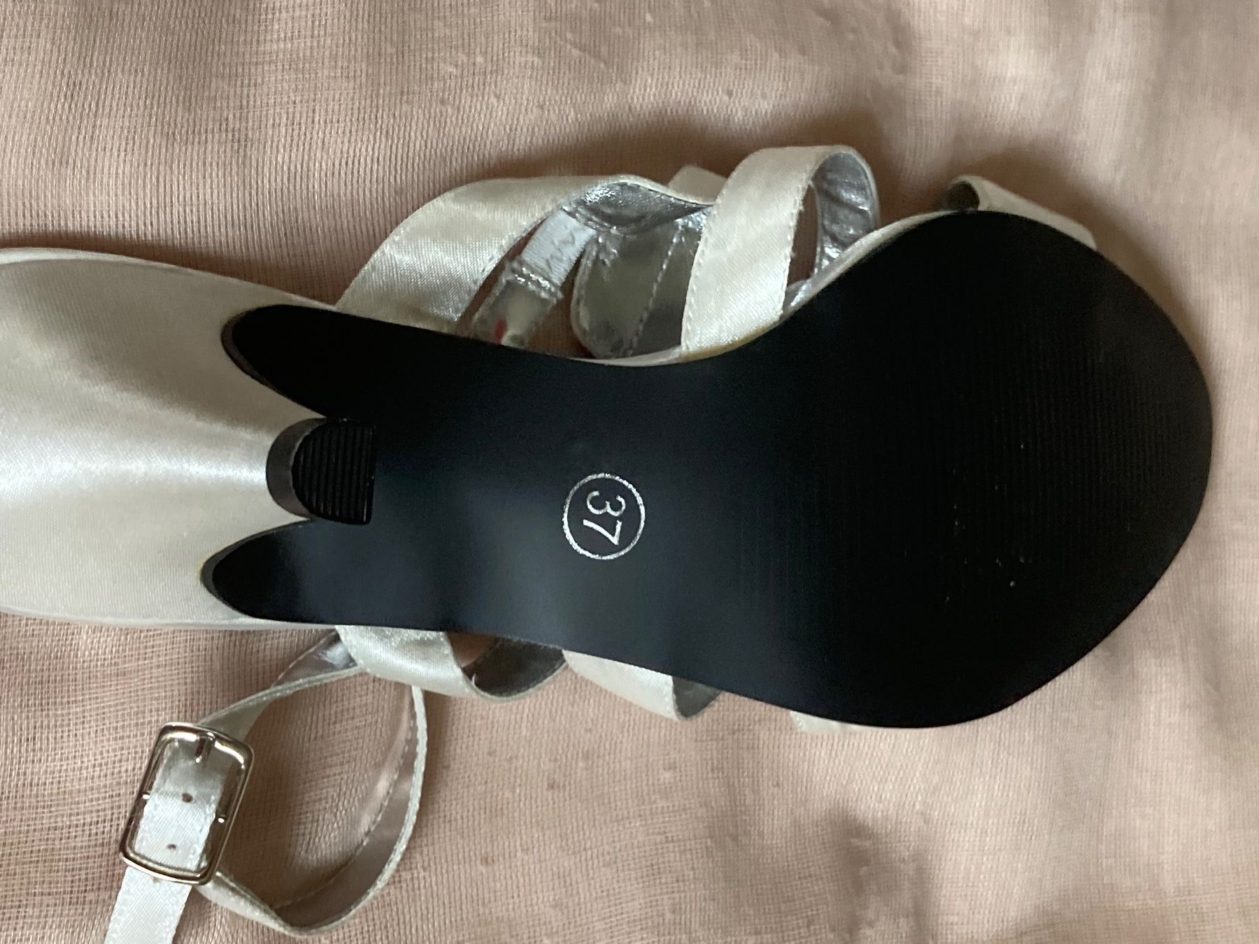 Scarpe da donna: Neue Stoff- Riemchensandalette mit Strasssteinen – Nuovo (secondo la descrizione) da Dietikon venduto da ebegab 2