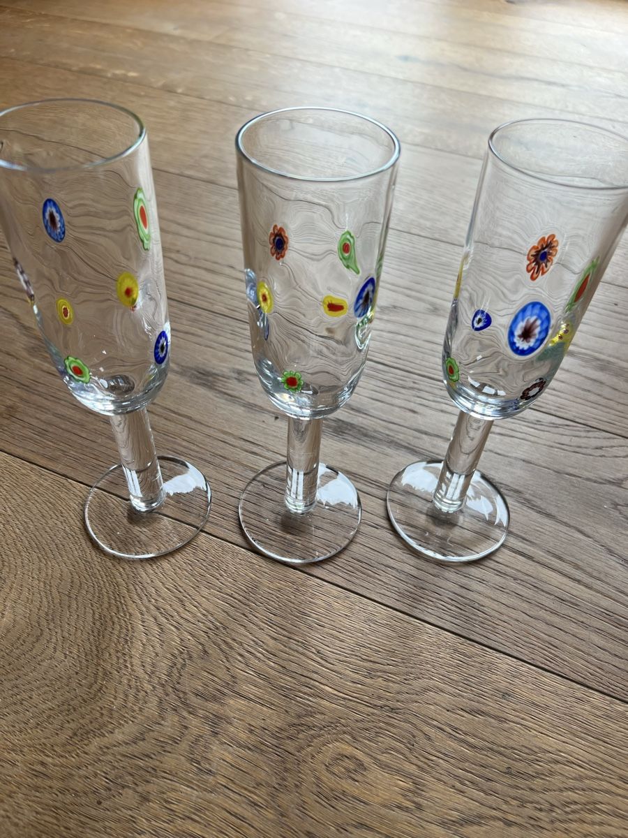 Murano Bicchieri: Set mit 3 Leonardo Millefiori Champagnergläsern – Usato da Uerikon venduto da Saffagirl 2