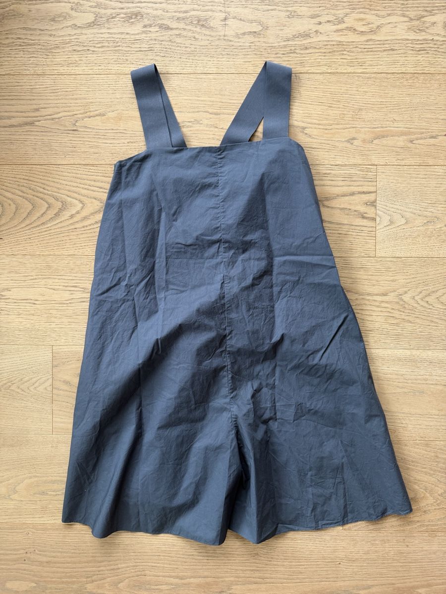 Cos Tute: COS Jumpsuit – Usato da Zürich venduto da z00mie