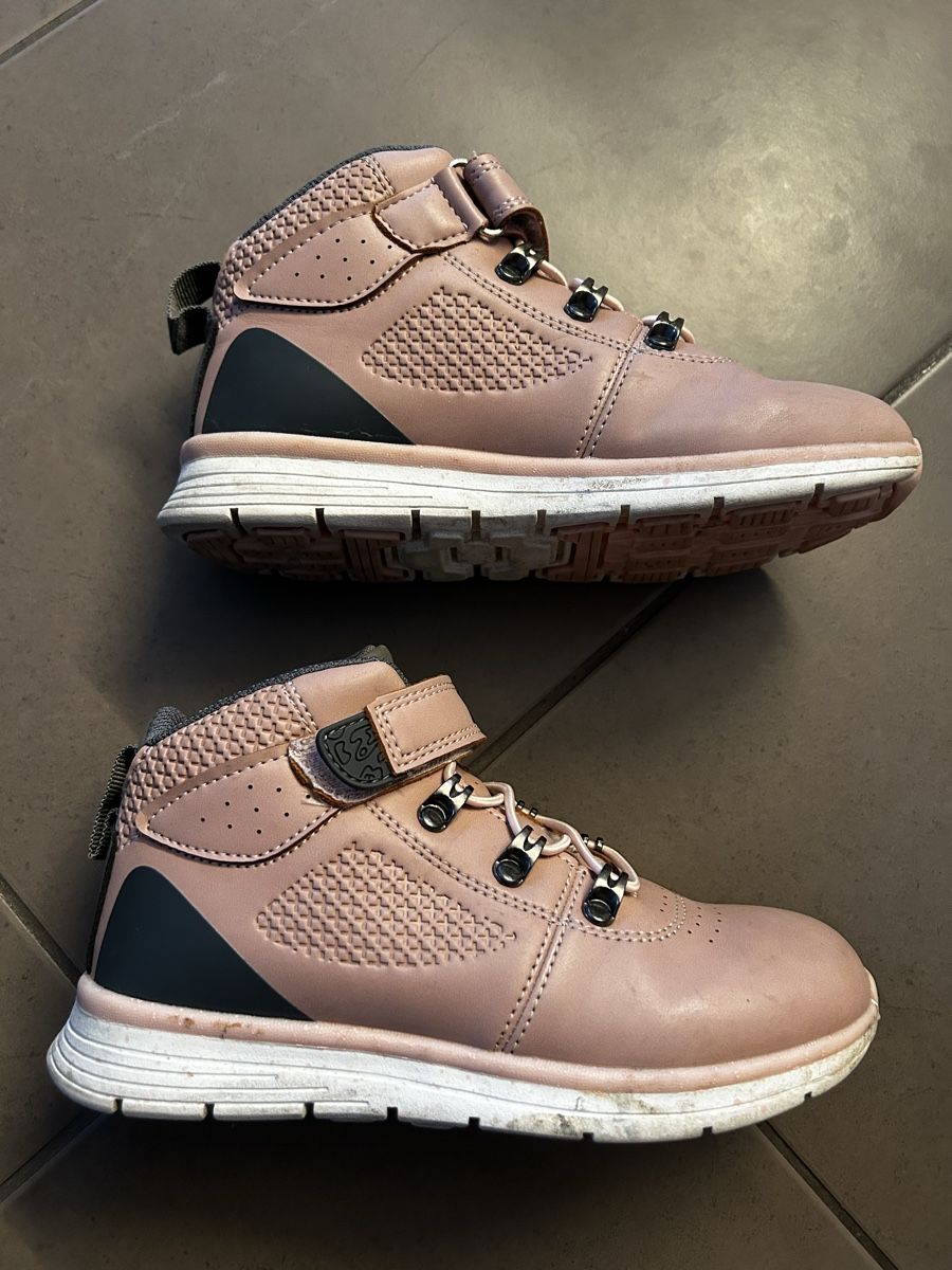 Scarpe per ragazze: Schuhe PMG 31 – Usato da Buttwil venduto da Oni-78 1