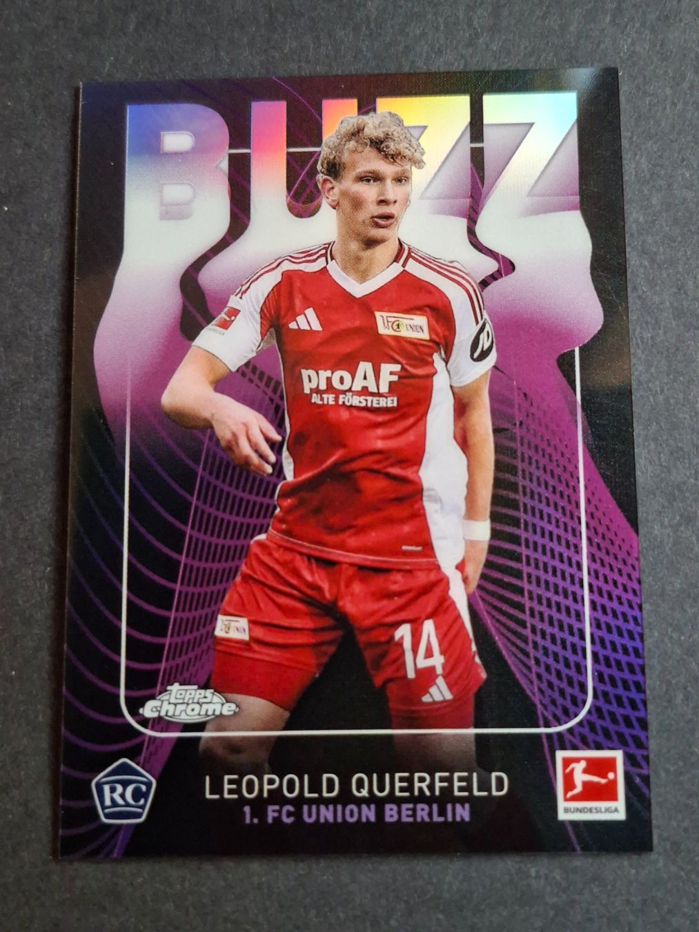 Topps Carte collezionabili: Leopold Querfeld RC Buzz Topps Chrome BuLi 24-25 – Usato da Olten venduto da cweb