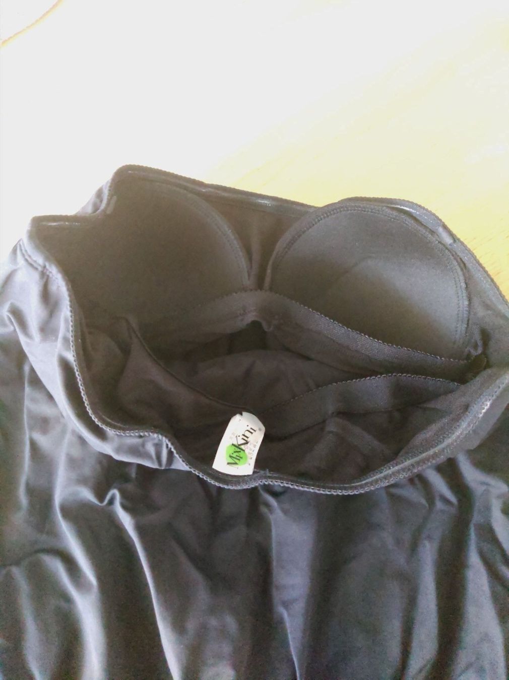 Lascana Costumi da bagno & Bikini: Tankini Oberteil – Usato da Salenstein venduto da Silly...0 5