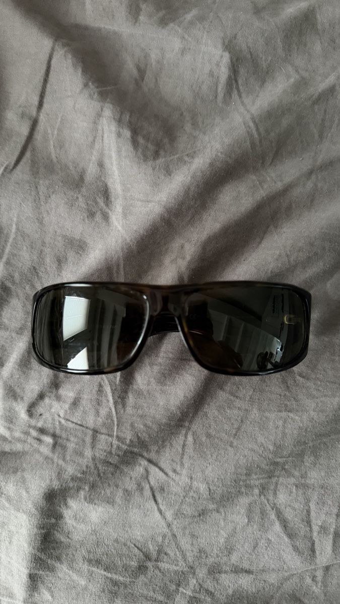 Armani Lunettes & Verres: Sonnenbrille Armani – D'occasion à oberwangen b.bern par sar_5v6q