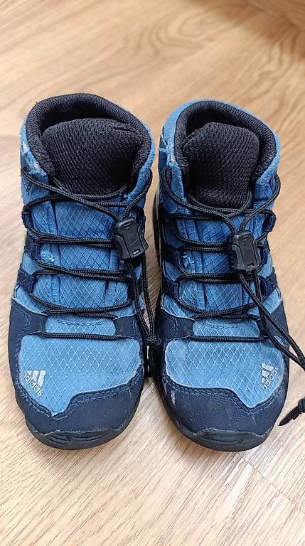 Adidas Chaussures garçon: Adidas Trekkingschuhe Gr. 27 – D'occasion à Stans par Shidochir 1