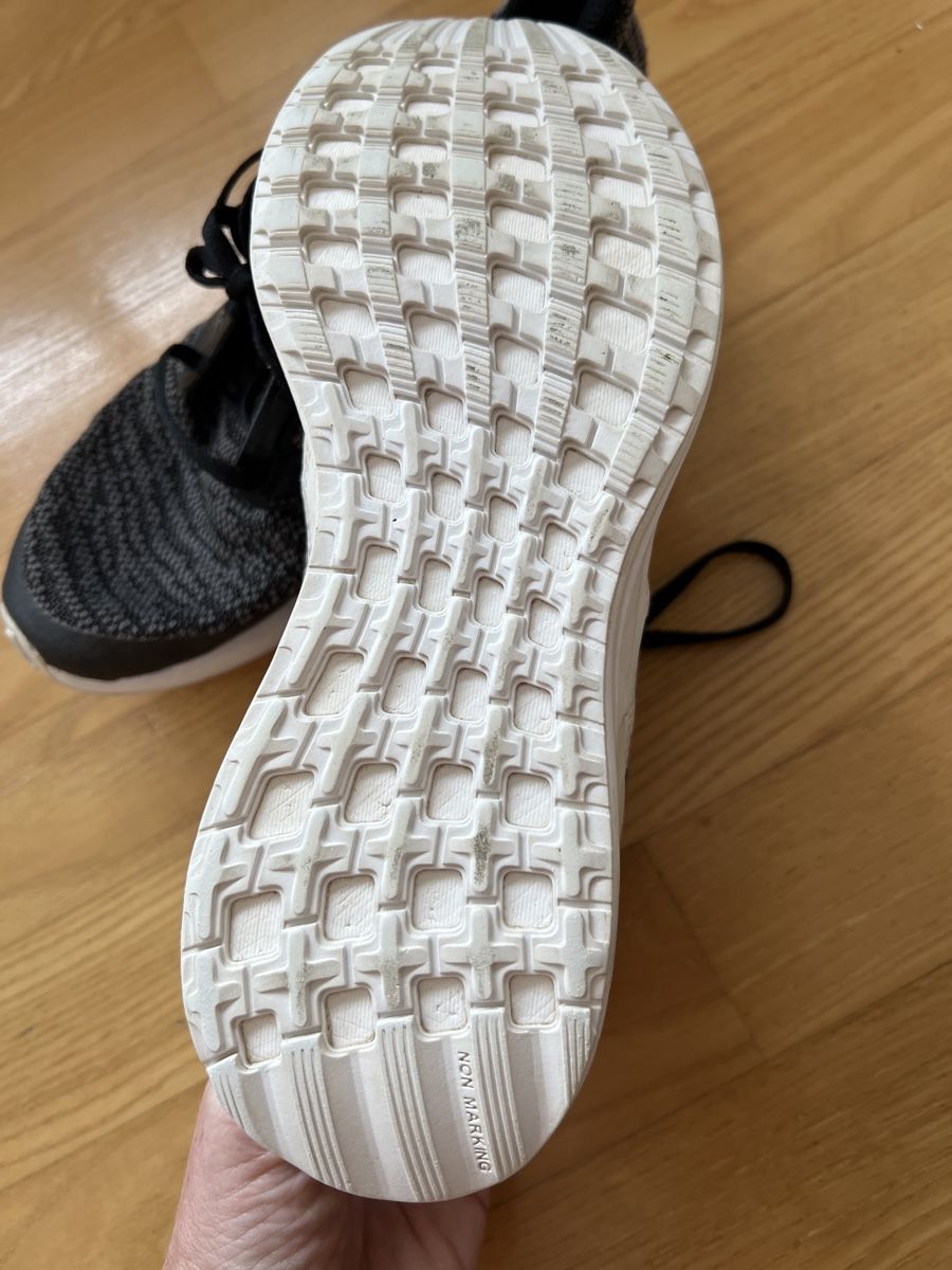 Adidas Scarpe per ragazzi: Adidas Hallenschuhe Grösse 38 – Usato da Zürich venduto da Tibet75 2