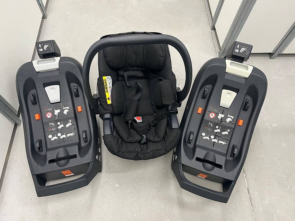 Seggiolini per auto: Babyschale und 2x Isofix Station – Usato da Zürich venduto da jen_twn6