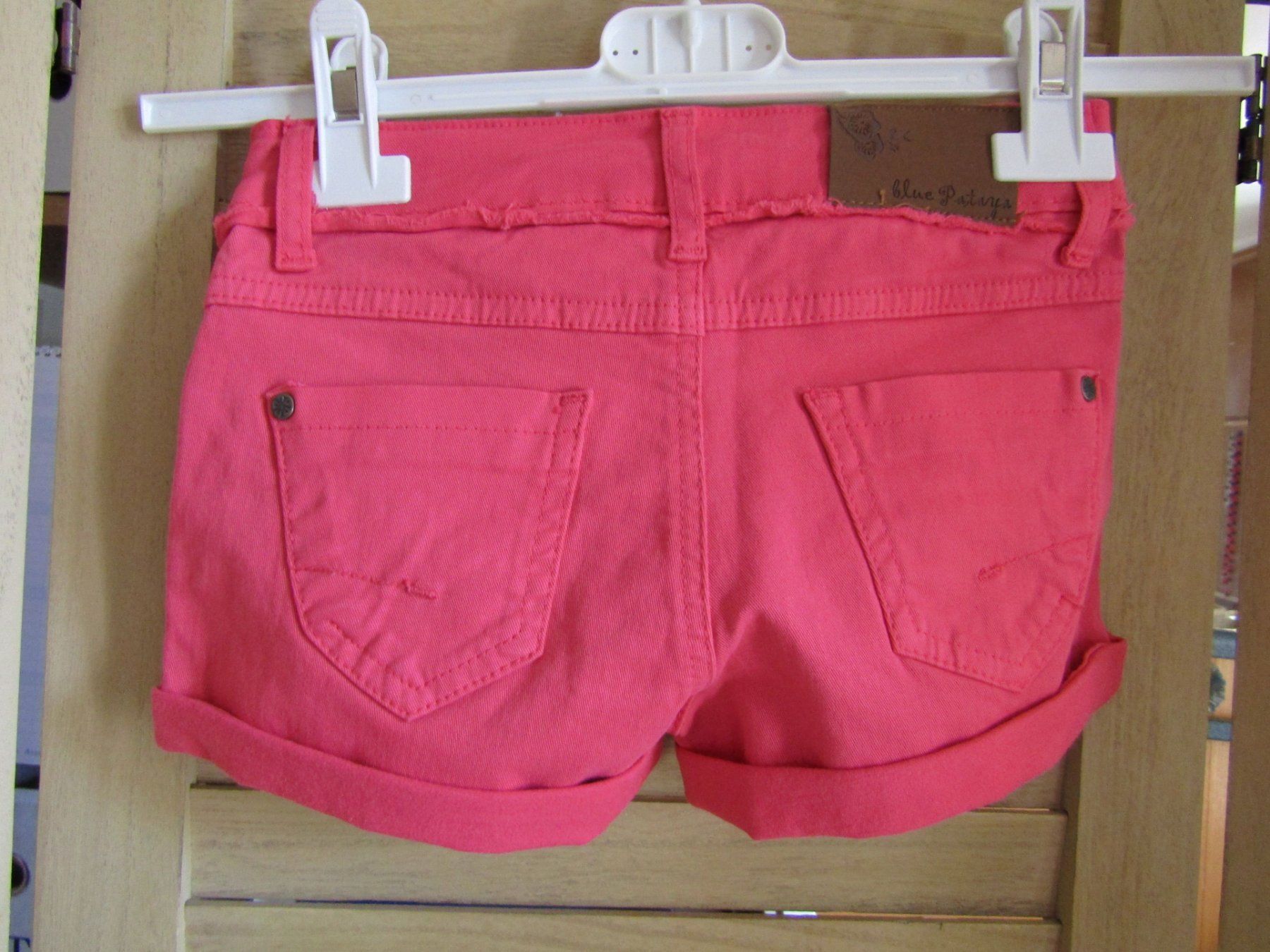 Pantaloni: Gr. 116, Denim-Shorts in Hellpink, Neuware – Nuovo e nell'imballaggio originale da Schüpfheim venduto da Tbernd 1