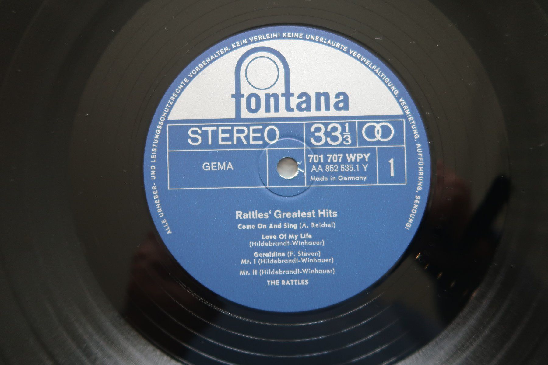 Dischi in vinile: THE RATTLES - GREATEST HITS - VINYL LP – Usato da Basel venduto da Patiscat 3