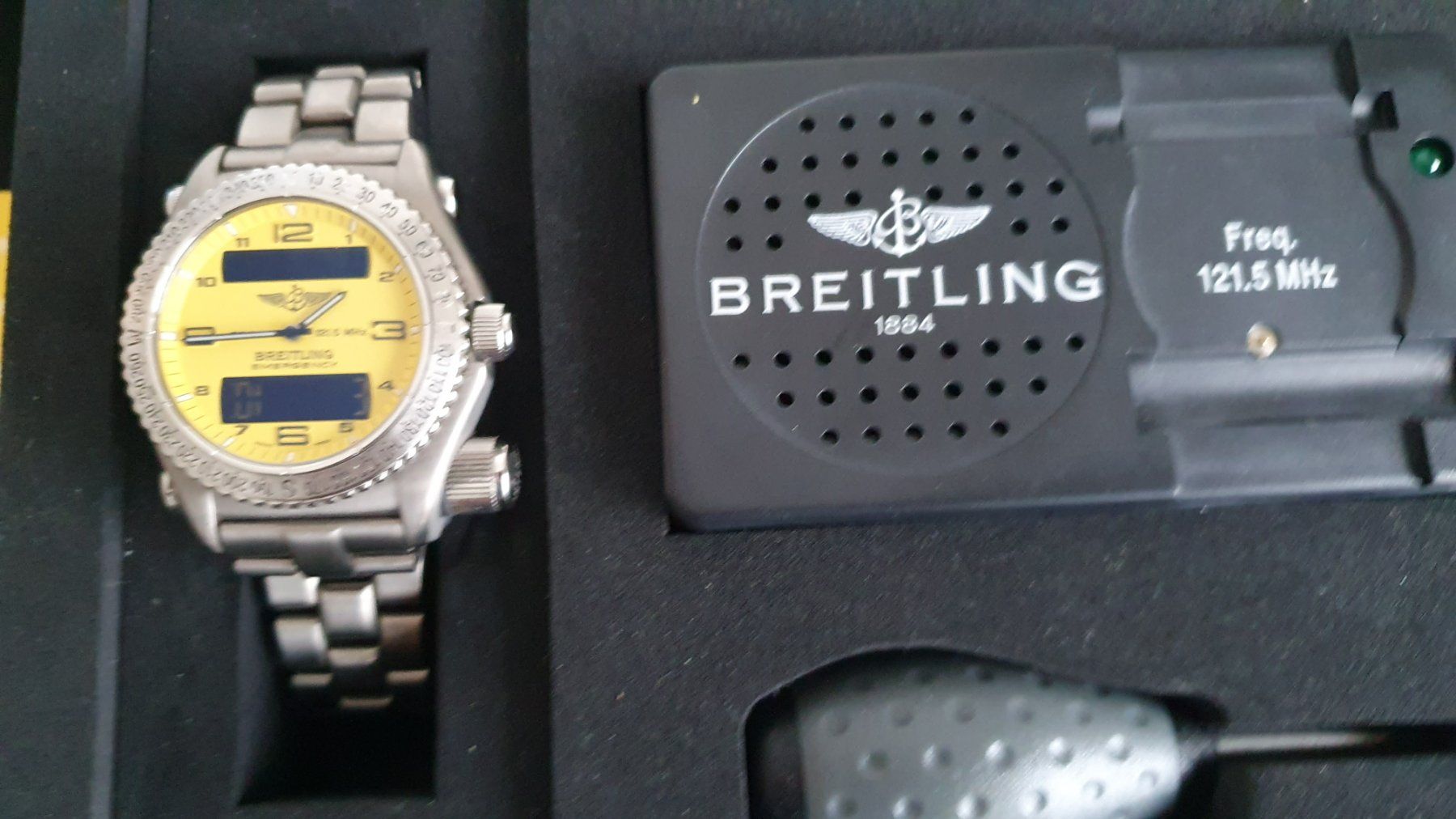 Breitling Luxusmarkenuhren: Breitling Emergency 1 – Gebraucht aus Uitikon Waldegg von  4