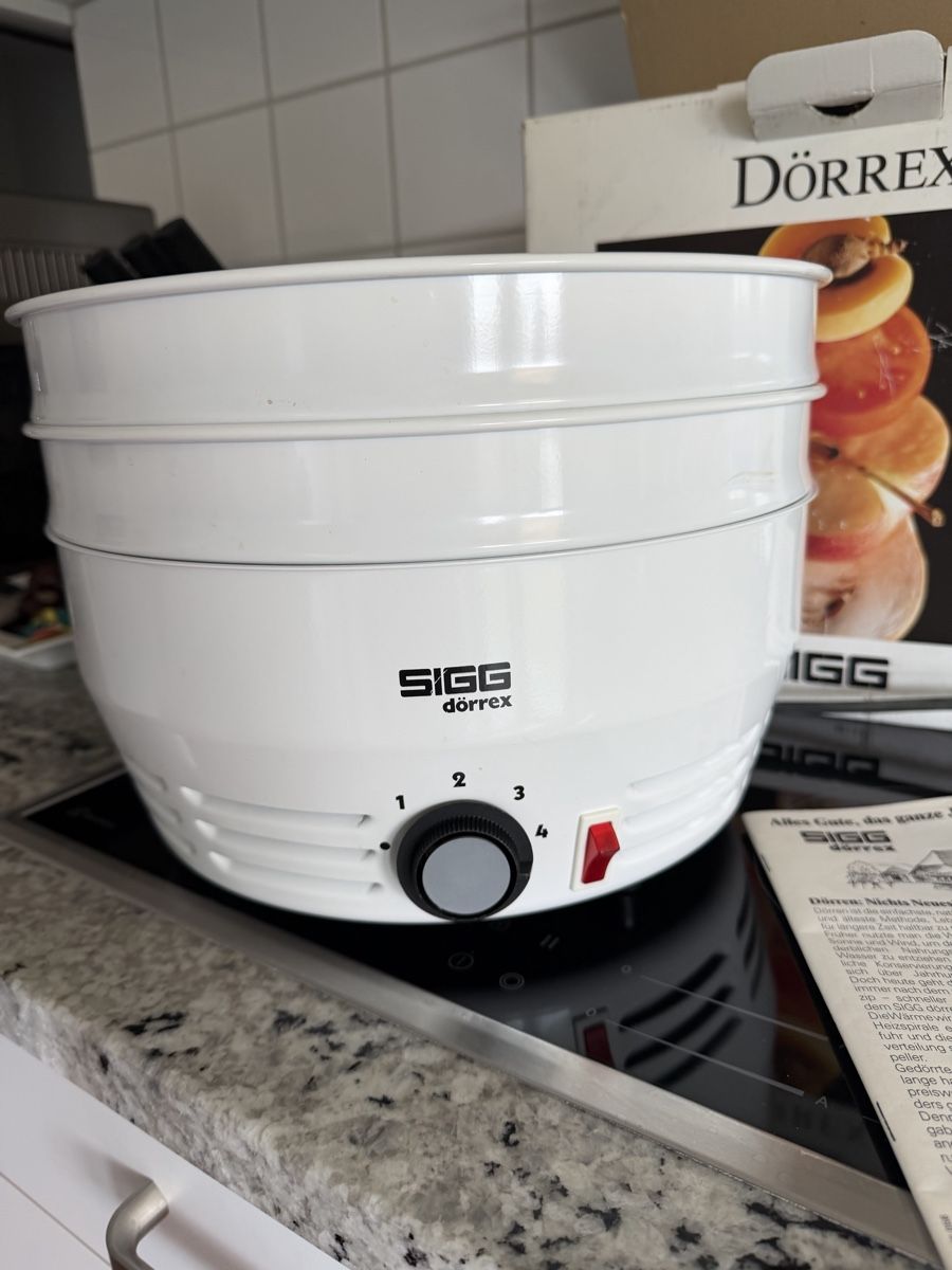 Sigg Appareils de cuisine: Dörrgerät SIGG Dörrex weiss mit Originalverpackung – D'occasion à Zürich par sne.swiss 2