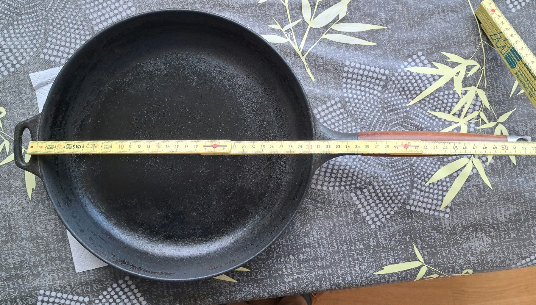 Pfannen: Grosse Copco Gusseisen Bratpfanne 28cm - Top Zustand! – Gebraucht aus Biel/Bienne von Park17 1