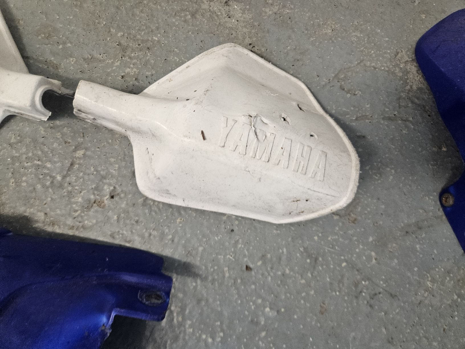 Yamaha Tutti i ricambio per moto: Yamaha DT 125 Plastics Verkleidung – Usato da Mellingen venduto da jea_hkf9 3