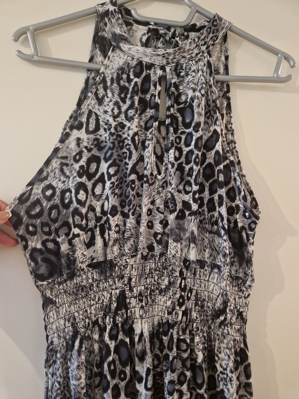 Vestiti: kleid leopard grauschwarz – Nuovo (secondo la descrizione) da Ebikon venduto da kov_9vqb 2