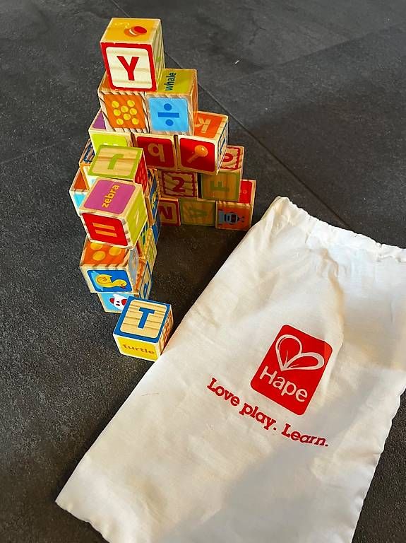Hape Spielzeuge: Hape ABC Klötzchen – Gebraucht aus Oberwil i. S. von Kristiin 1