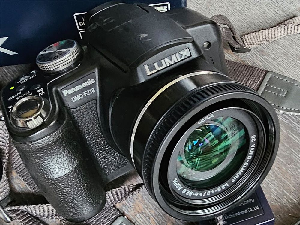 Appareil Photo Bridge Panasonic Lumix DMC-FZ18 - 8 Mpx, Zoom Optique 18x (28-504 Mm), Stabilisateur D'image - Version FR - 9