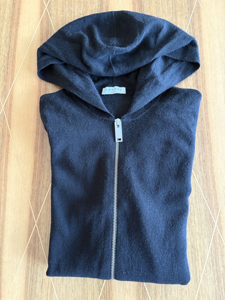 Sandro Maglioni & Felpe: Schwarze Strickjacke von Sandro Paris – Usato da Thalwil venduto da mic_87cm 2