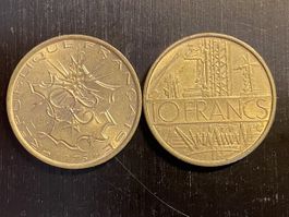 France, 10 Fr 1975 bronze 