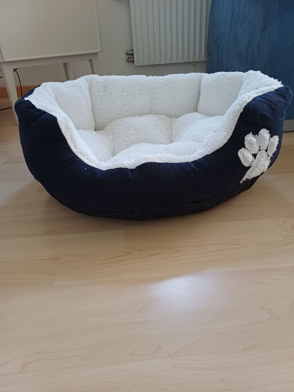 Cucce & Letti: Hunde/ Katzenbett – Nuovo (secondo la descrizione) da Uettligen venduto da den_ydc8 1