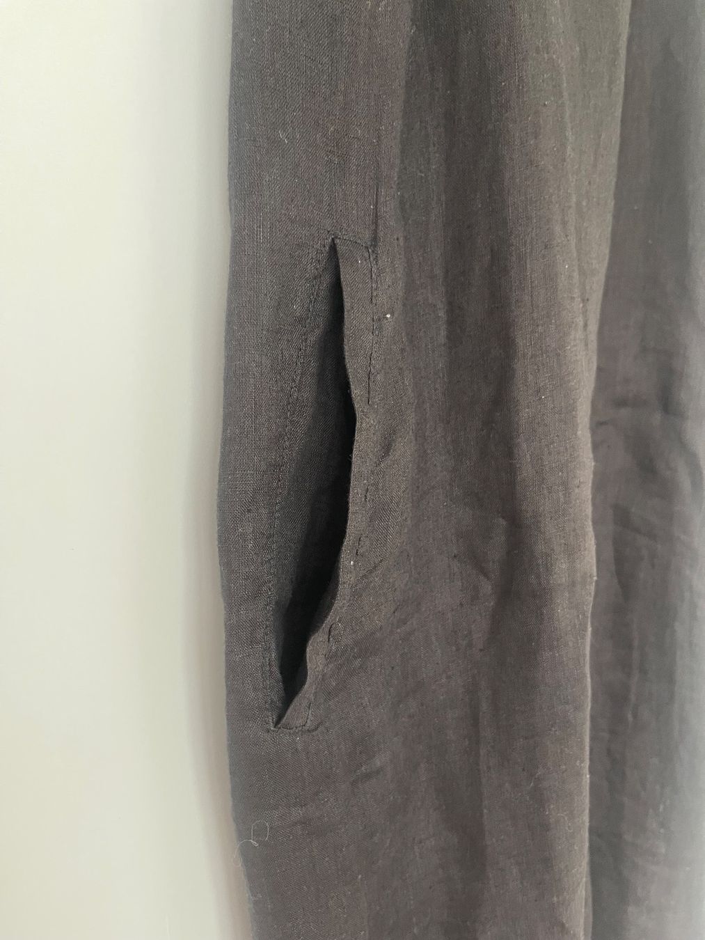 Robes: luftiges, leichtes und zartes Leinenkleid – D'occasion à Ftan par ch__68hf 2