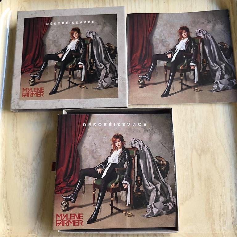 CDs: CD Mylène Farmer - Désobéissance, excellent état  – Gebraucht aus Orbe von Adaline.64