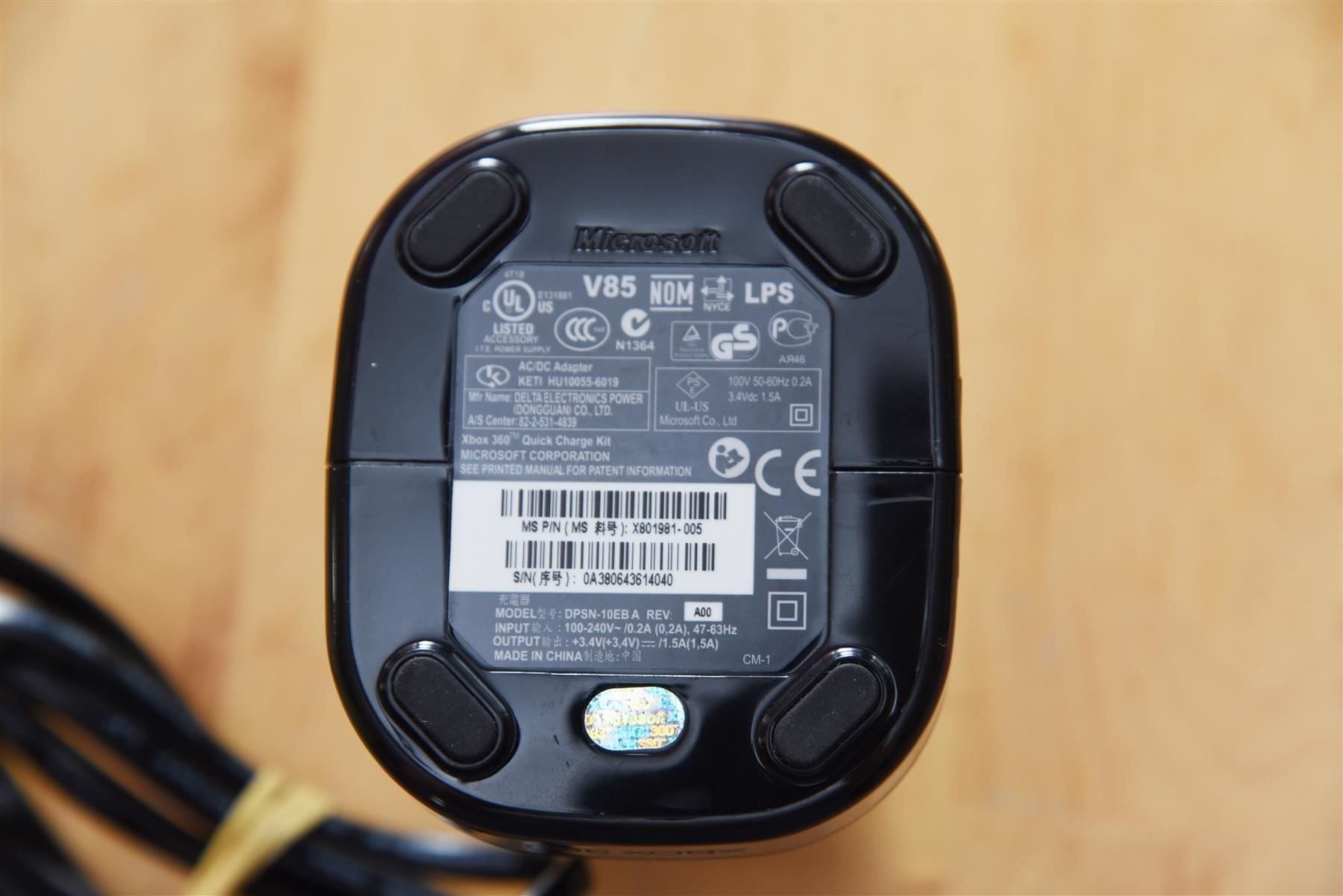 Adattatori & Cavi: XBOX 360 Ladestation – Usato da Frenkendorf venduto da Fionchen 1