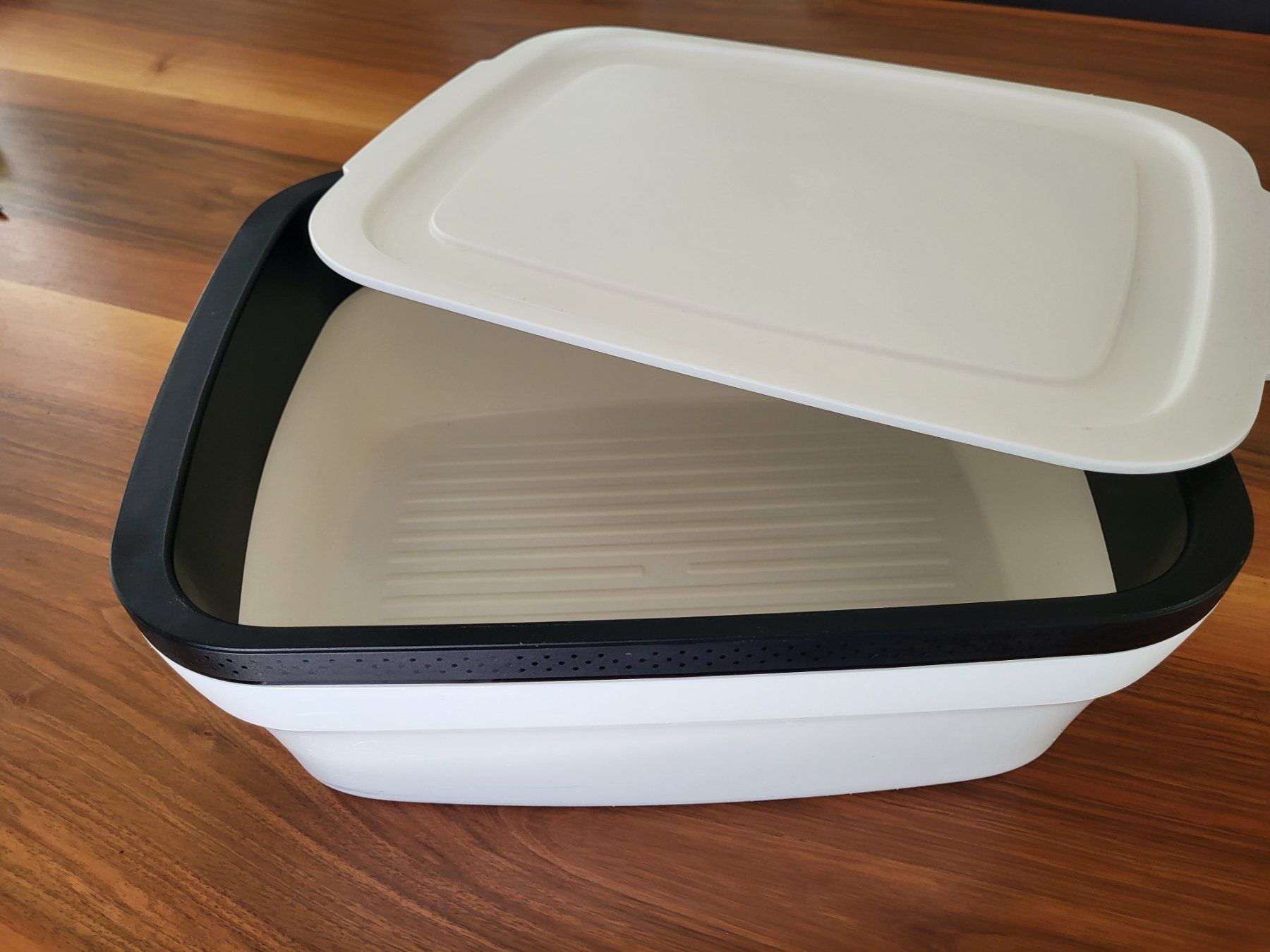 Behälter & Ähnliches: Grosse Brotbox von Tupperware – Gebraucht aus Guntershausen von Luzia62 1