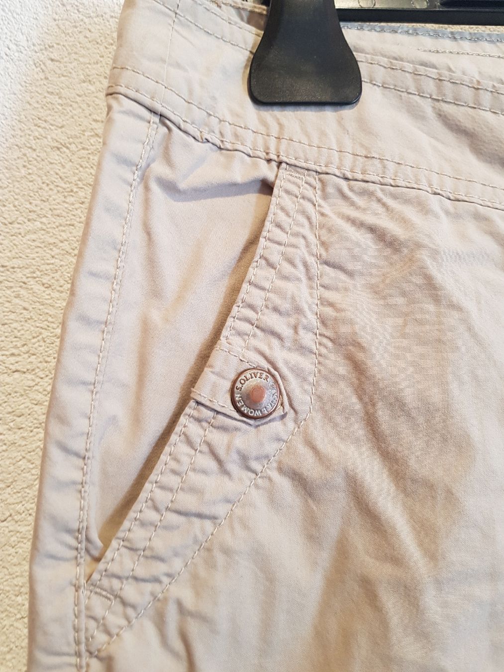 S.Oliver Pantaloni: S. Oliver - Bermuda Beige en Coton - 40 – Usato da Haute-Nendaz venduto da Violette123 2