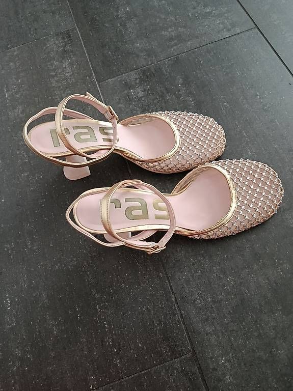 Chaussures femmes: Sandalen – D'occasion à Zürich par Brati 3