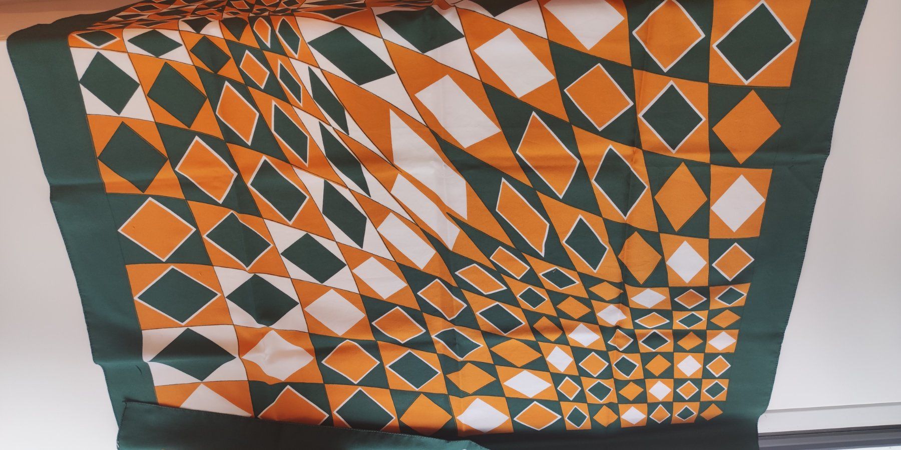 Foulards, Tücher & Schals: Foulard 70's – Gebraucht aus Zug von LindaManga