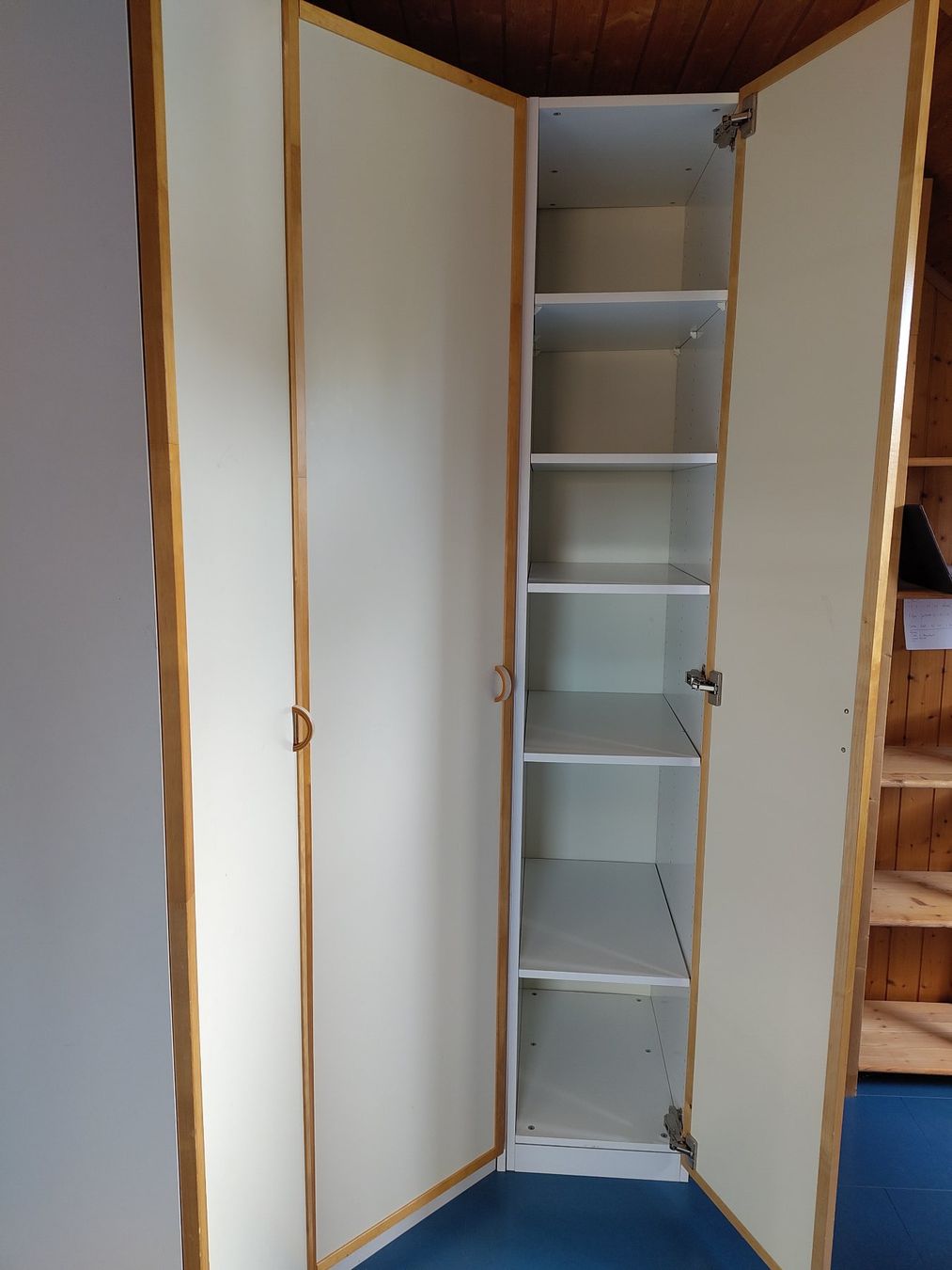 Ikea Schränke: Eck-Kleiderschrank – Gebraucht aus Burgdorf von ber_wx9q 3