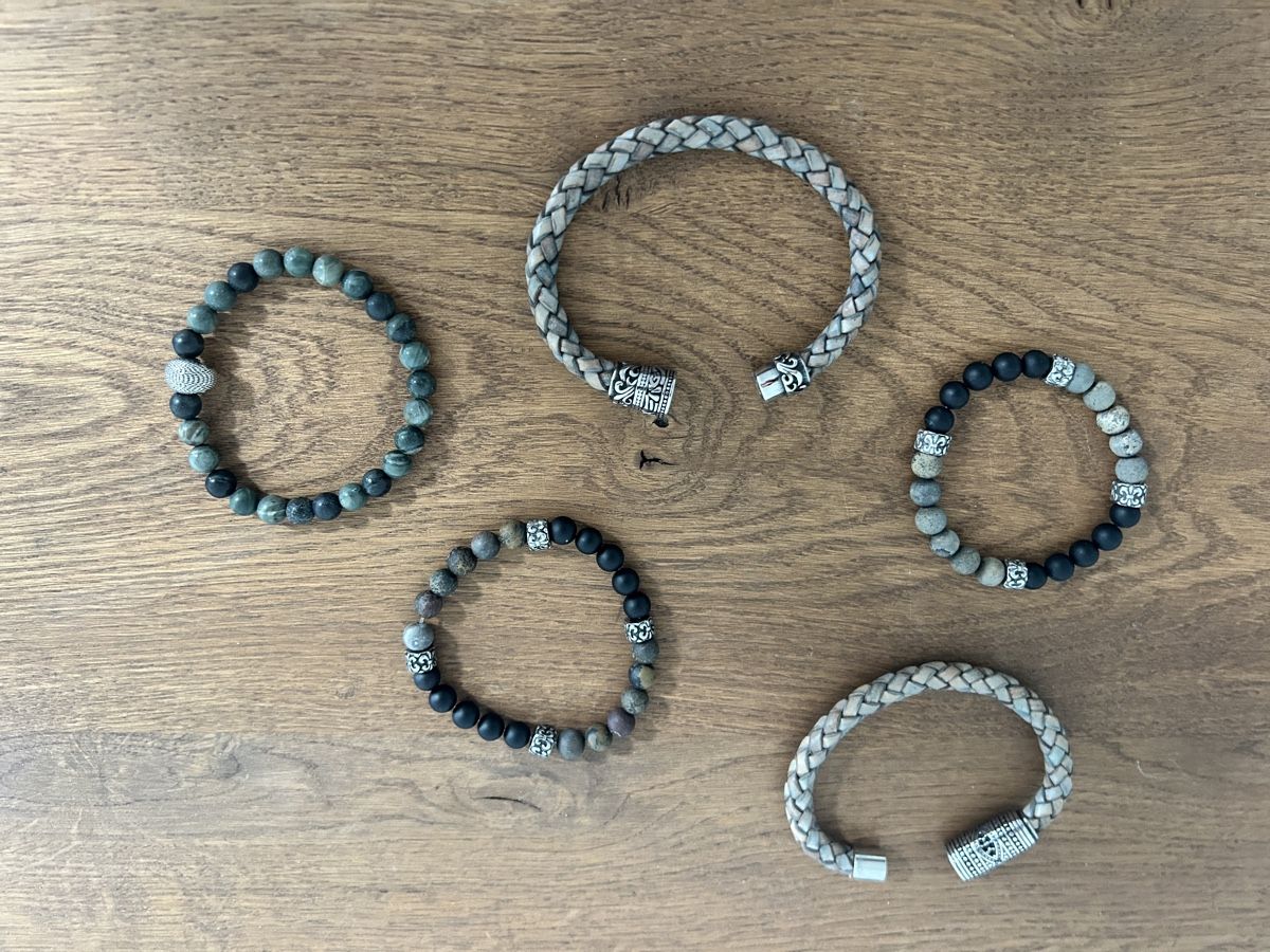 Bracciali & Braccialetti: Set aus 5 Armbänder – Usato da Niederhasli venduto da betscharten 1