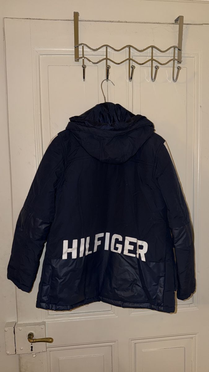 Tommy Hilfiger Jacken & Mäntel: Winterjacke – Gebraucht aus Thalwil von ary_y9p2 1