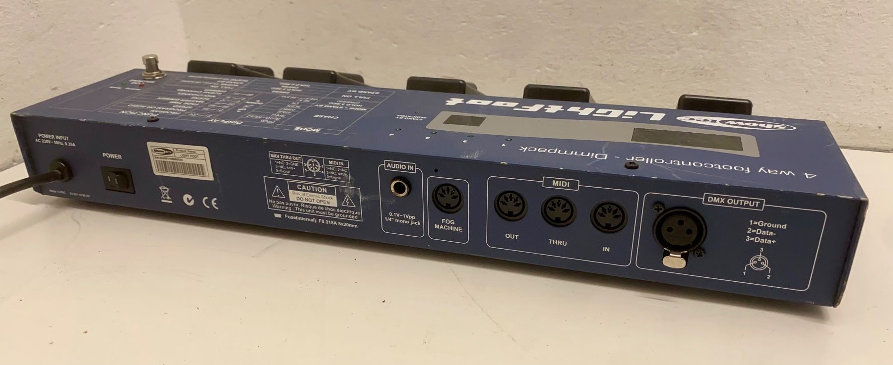Strumenti musicali: Showtec Lightfoot 4 Fußcontroller mit 4 Kanälen, 2 x Bulgin – Usato da Niederdorf venduto da LeptonAG 3