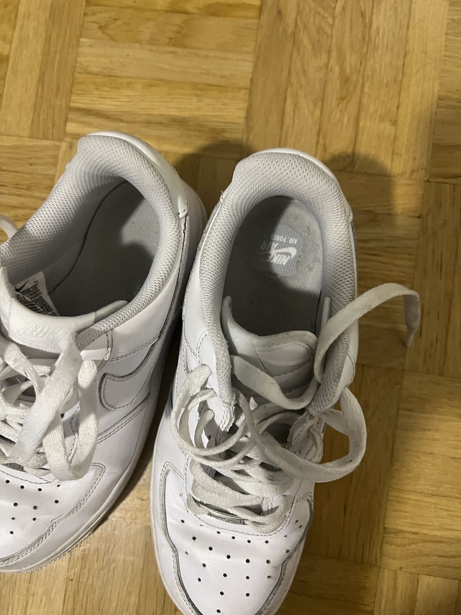 Nike Scarpe da uomo: Klassische Nike Air Force 1 - Grösse 37.5 – Usato da Rubigen venduto da mil_98vx 7