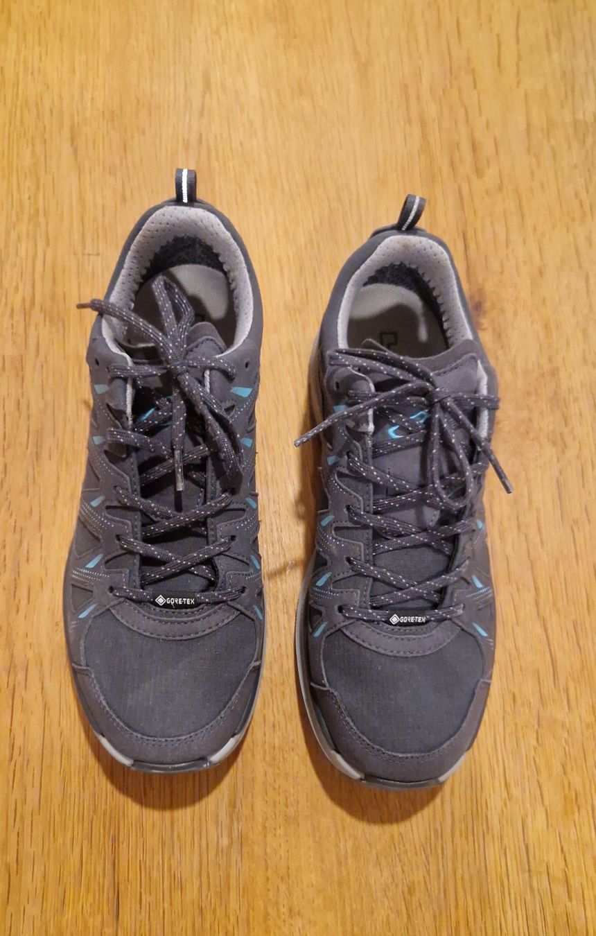 Chaussures femmes: Trekkingschuh LOWA – D'occasion à Winterthur par Princess013 1