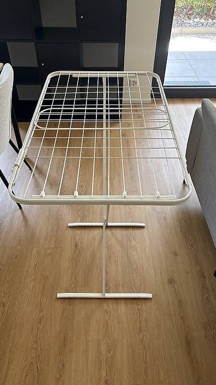 Wäscheständer: Wäscheständer/ Stevi – Gebraucht aus Winterthur von Lucoelen 1